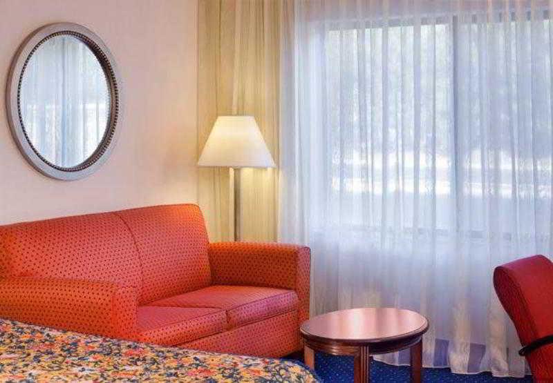 Best Western Plus Elgin - Chicago West Dundee Номер фото